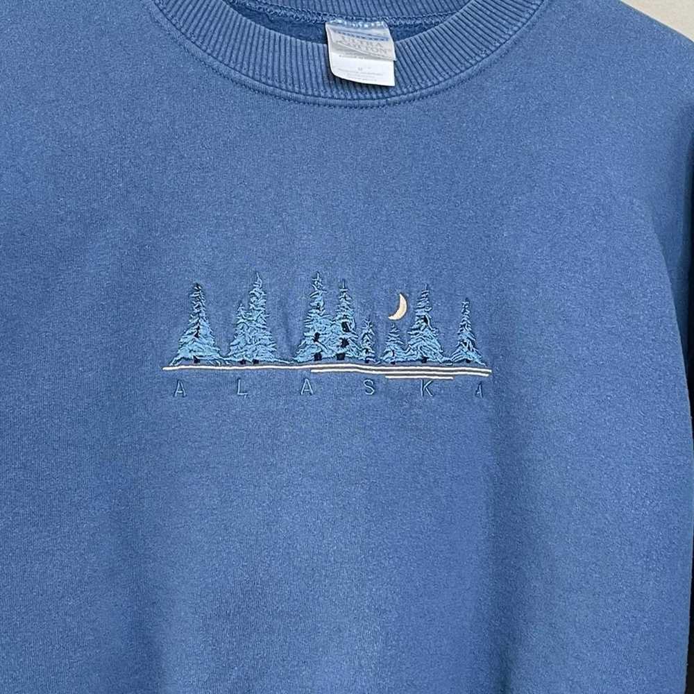 Gildan Vintage 90s Alaska Crewneck Sweatshirt Emb… - image 3