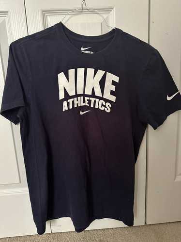 Nike × Sportswear × Streetwear Nike athletic cut t