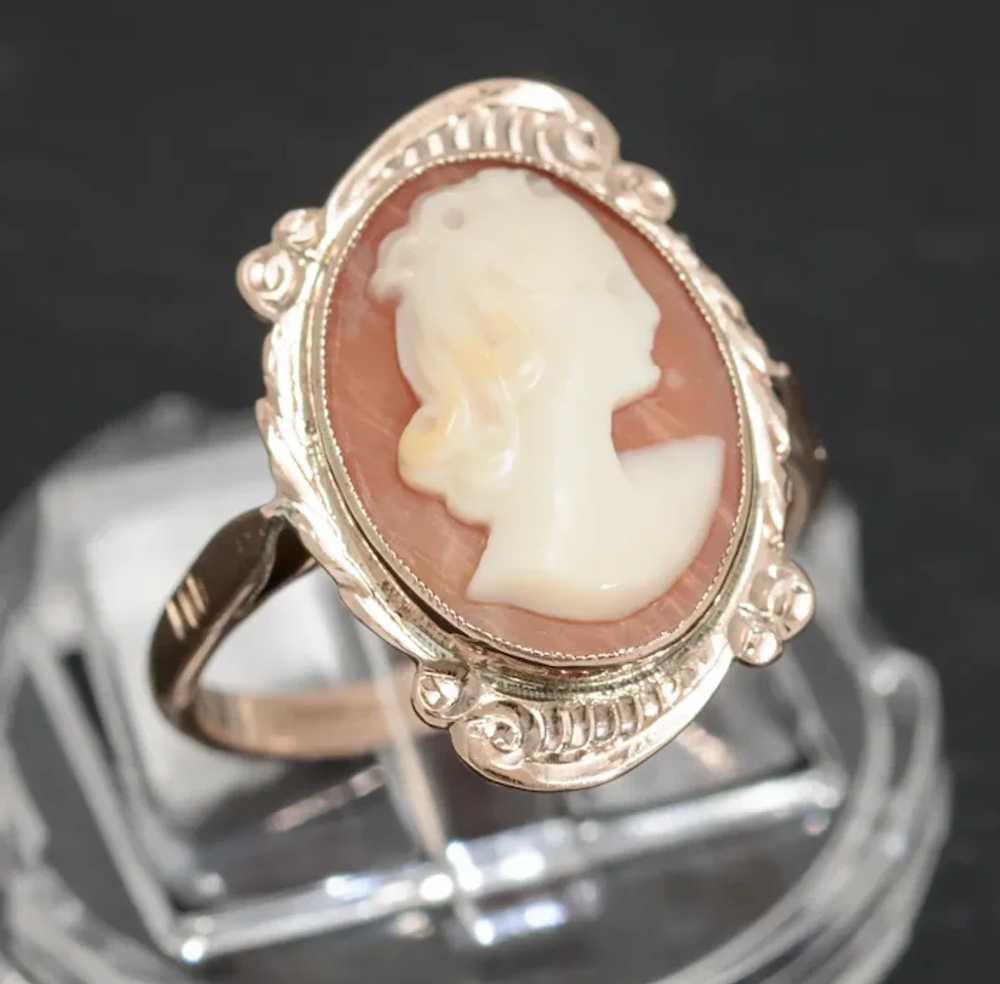 Vintage 9ct Gold & Carved Shell Cameo Ring Lady H… - image 2