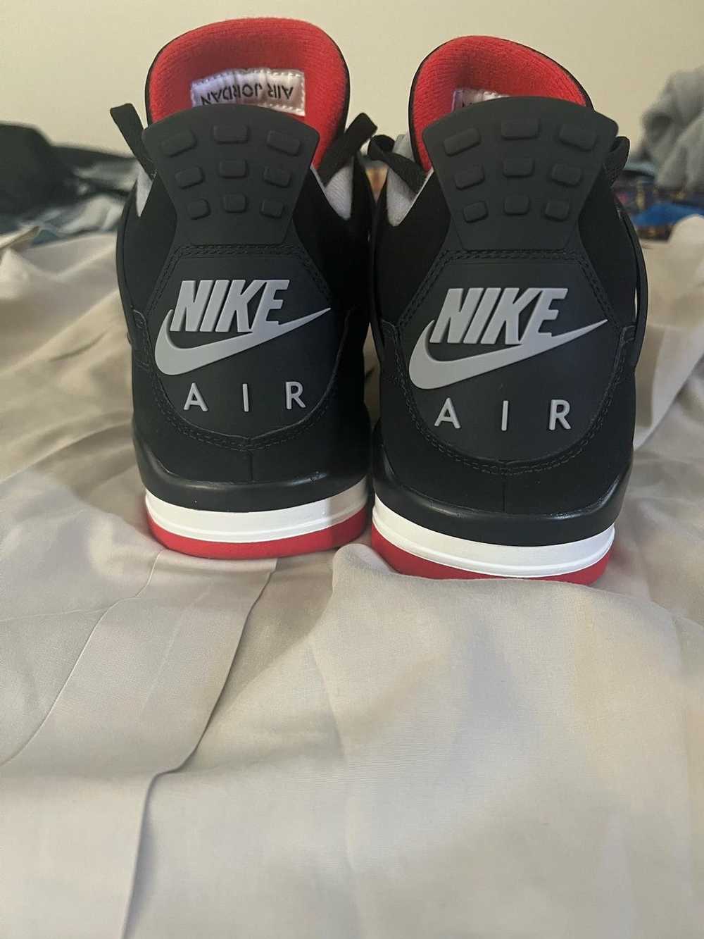 Jordan Brand × Nike Jordan 4 retro Bred - image 3