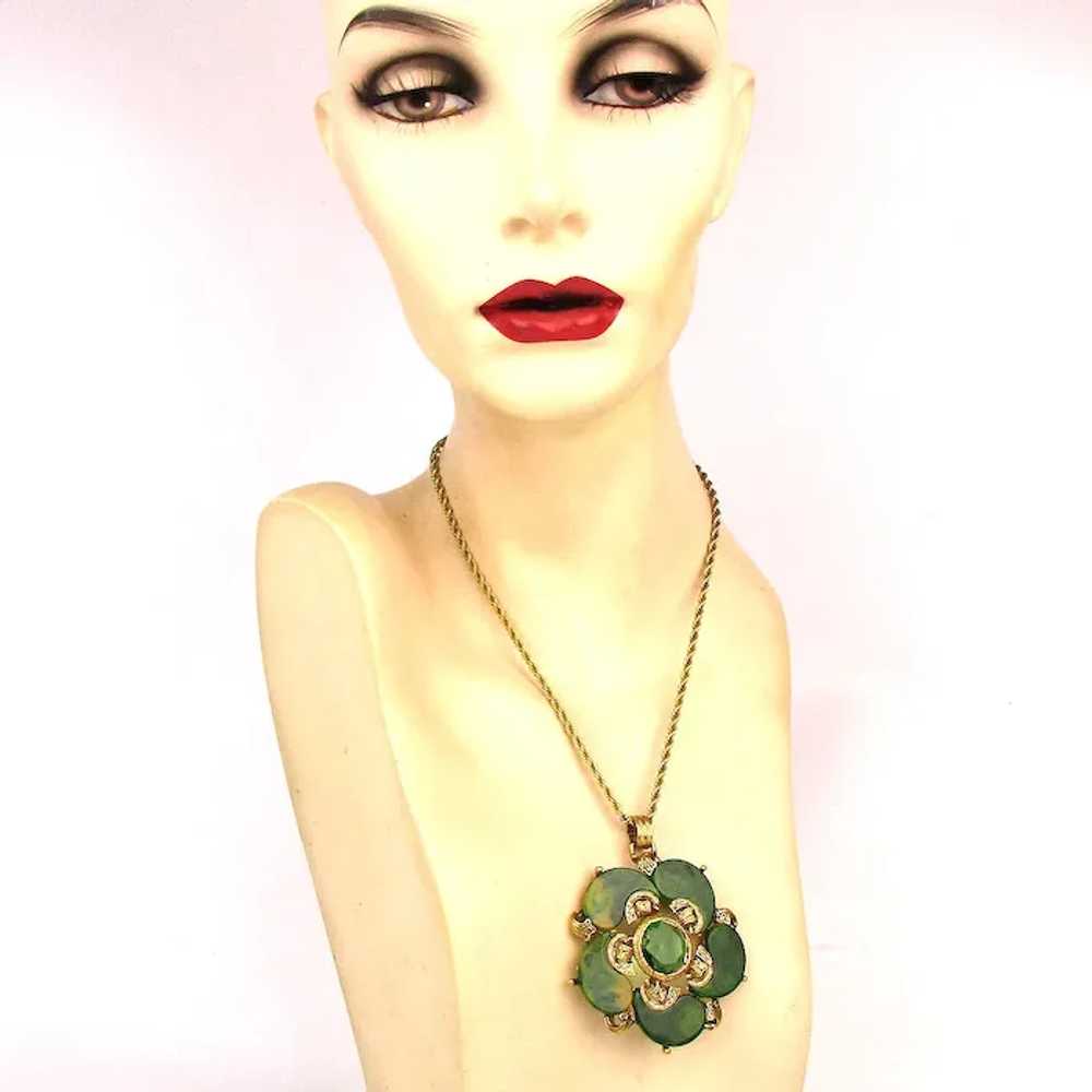 ART Jewelry Necklace Marbled Bakelite w/ Goldtone… - image 3