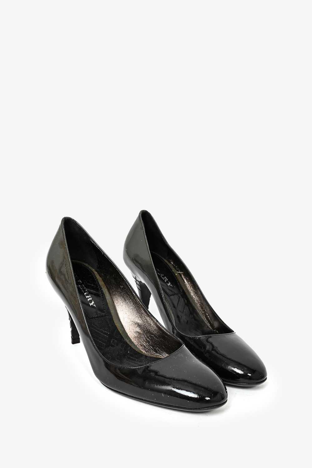 Burberry Black/Grey Patent Leather Heels Size 38 - image 2