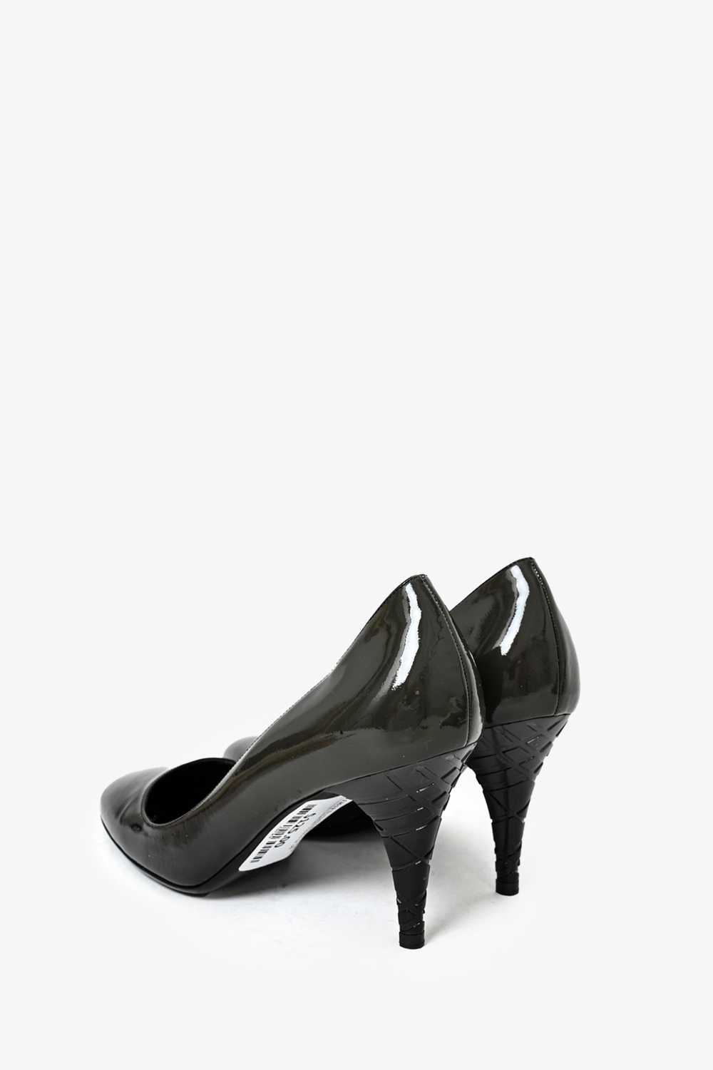 Burberry Black/Grey Patent Leather Heels Size 38 - image 3