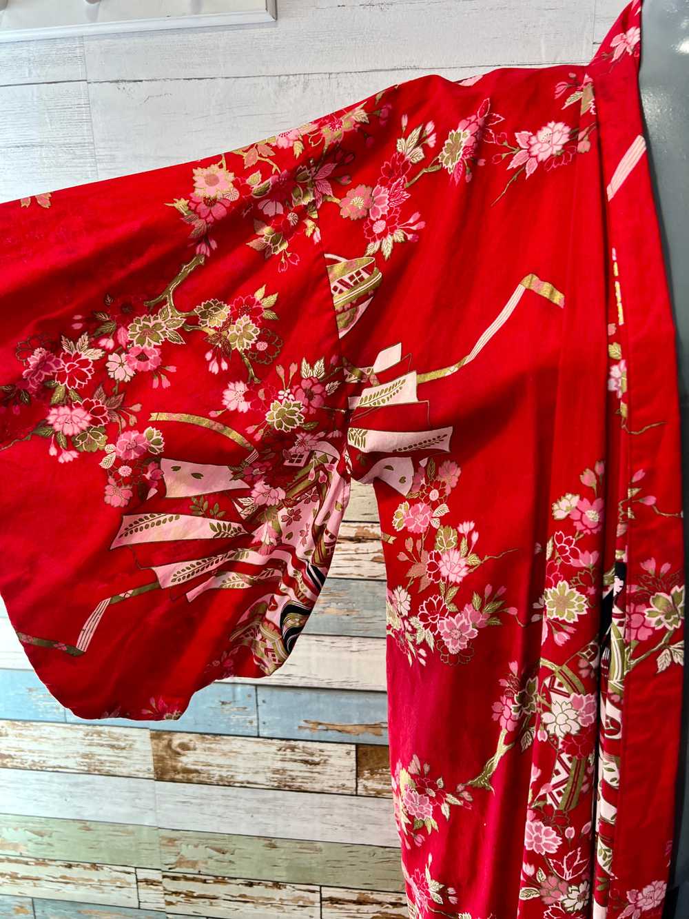 80’s Red Multicolor Print Long Kimono Robe - image 3