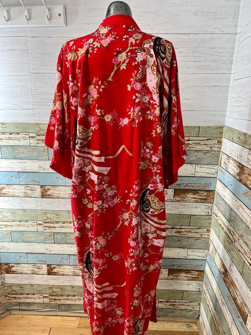 80’s Red Multicolor Print Long Kimono Robe - image 7