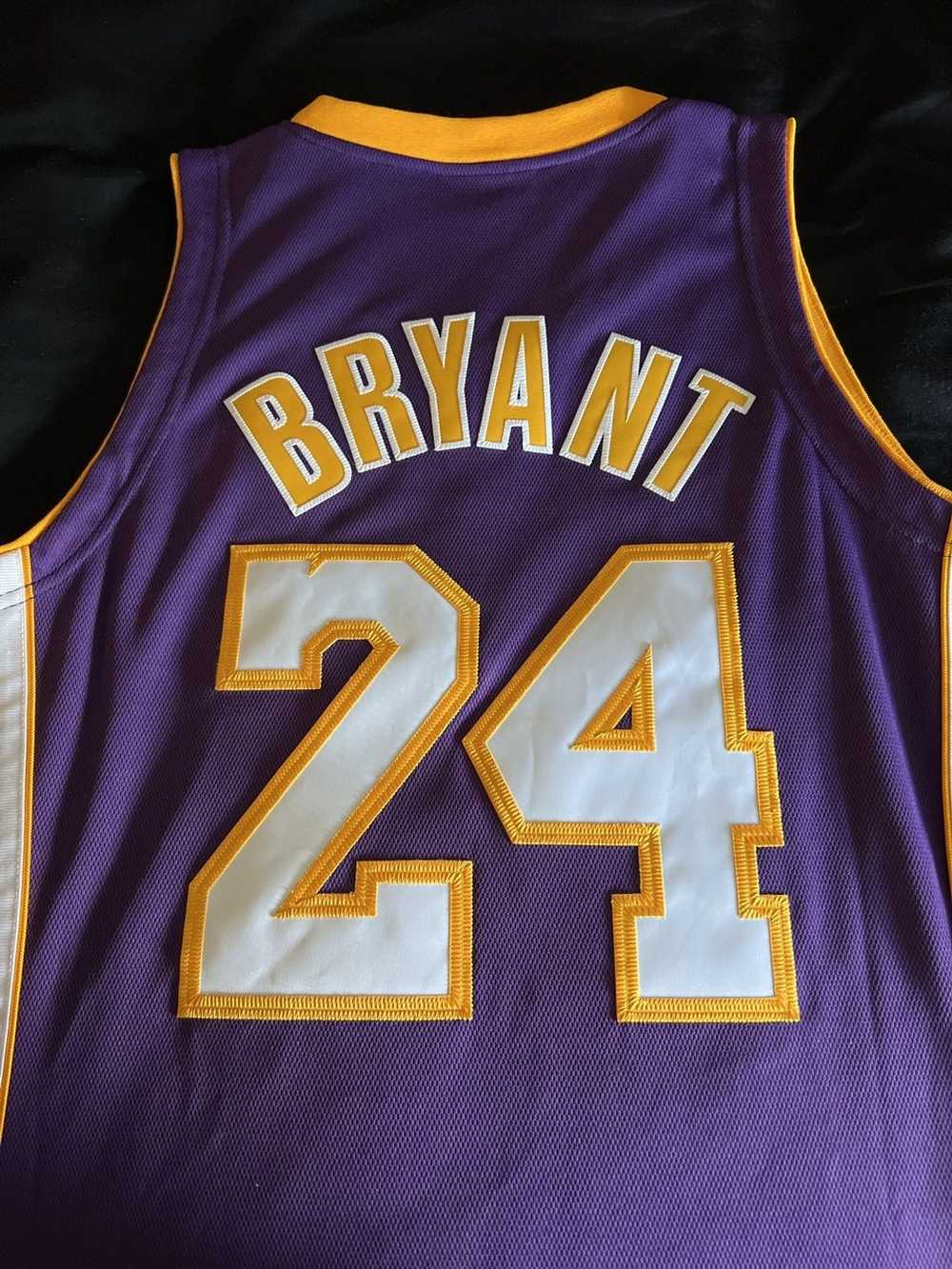 NBA Lakers Kobe Bryant 08-09 - image 4