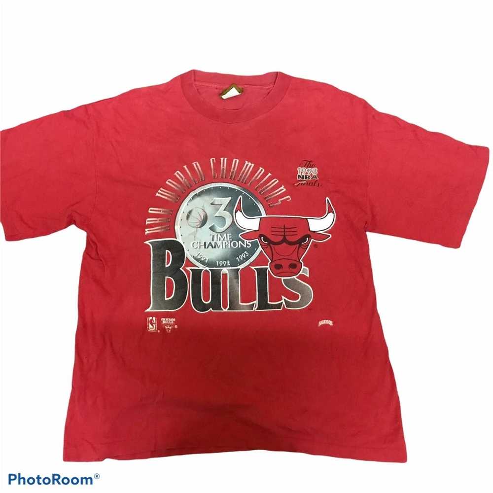 NBA × Streetwear × Vintage Chicago bull vtg tee - image 1