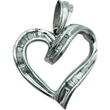 10K .25ctw Diamond Heart Pendant - image 1