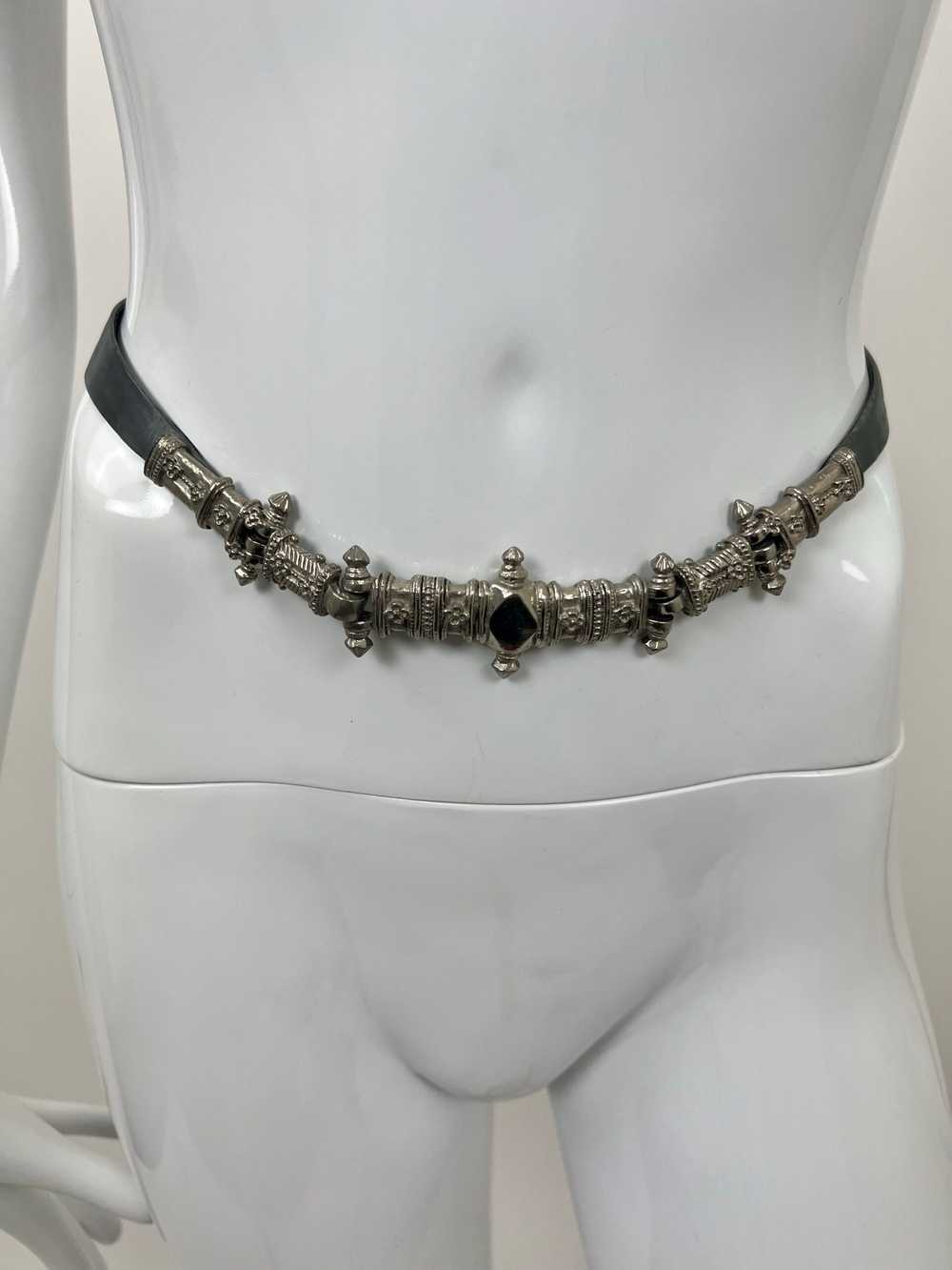 Judith Leiber Skinny Leather Waist Belt W/ Silver… - image 5