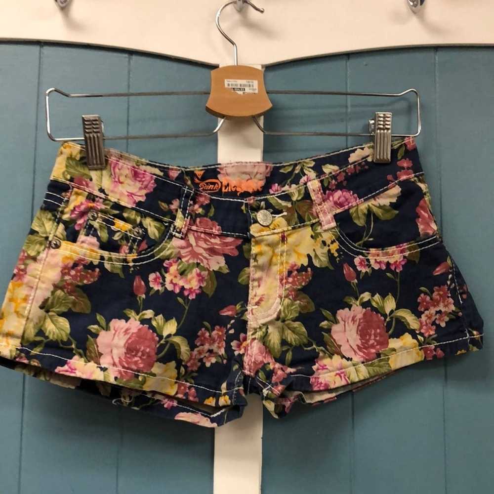 Vintage Pink elegance low rise short shorts women… - image 3