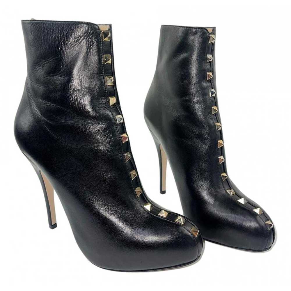 Valentino Garavani Rockstud leather ankle boots - image 1