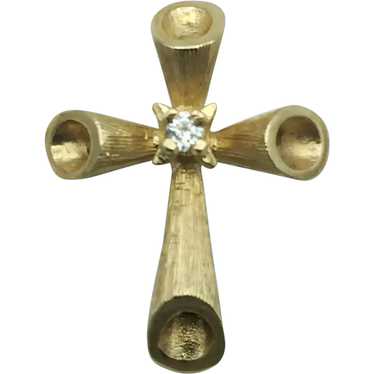 14K .03ct Diamond Cross Pendant