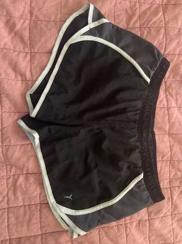 Old Navy OLD NAVY WOMENS WORKOUT SHORTS MEDIUM