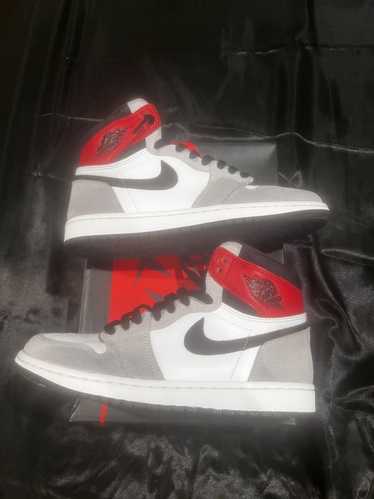 Jordan Brand Jordan 1 Light Smoke Grey