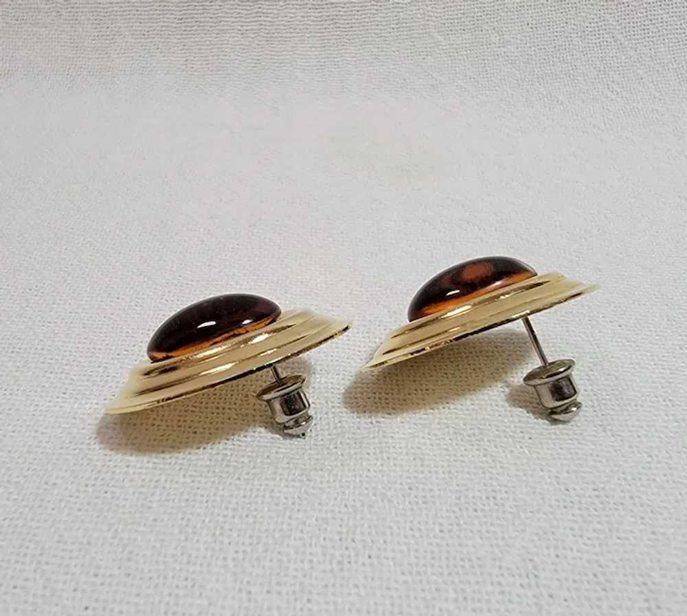 Vintage goldtone and imitation amber earrings - image 11