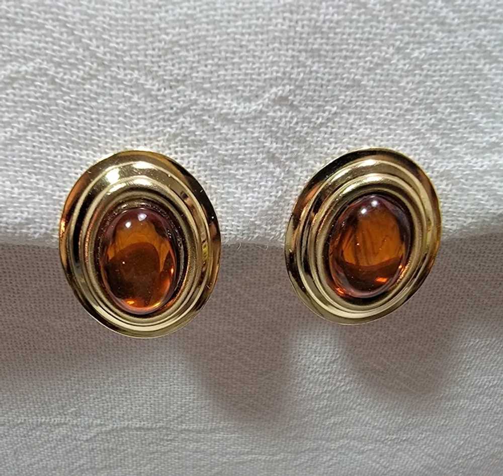 Vintage goldtone and imitation amber earrings - image 9