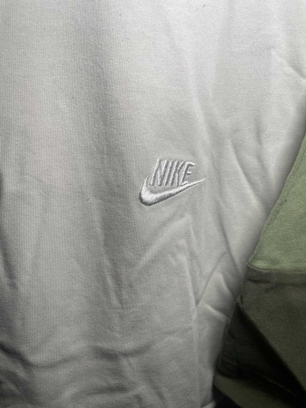 colour block nike sweatshirt