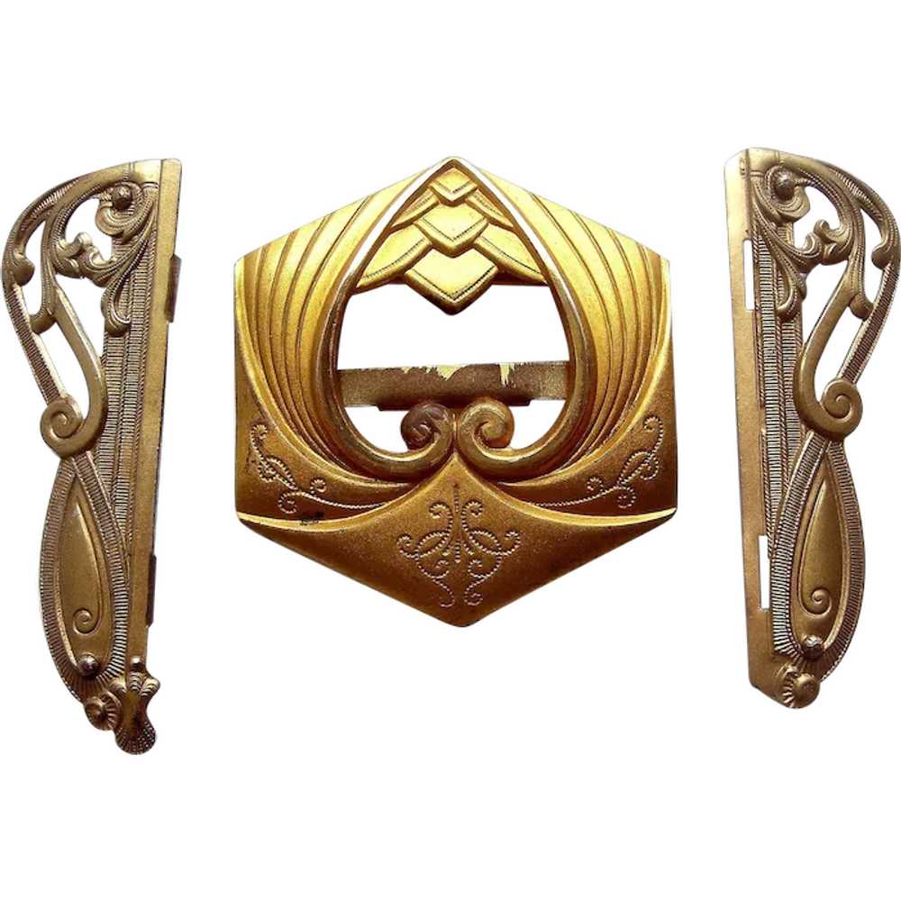 Two Art Nouveau belt or sash buckles in gilded re… - image 1