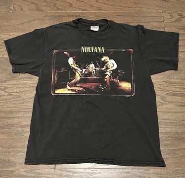 NIRVANA ブラック Tシャツ 1996年ライブ NIRVANA ブラック Tシャツ 1996年ライブ - メルカリ