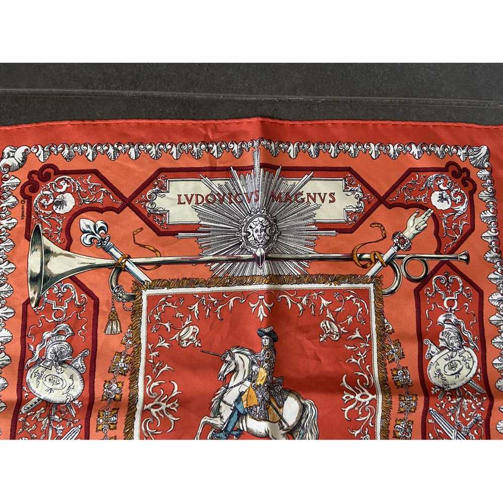 Hermès Gavroche 45 silk neckerchief - image 12