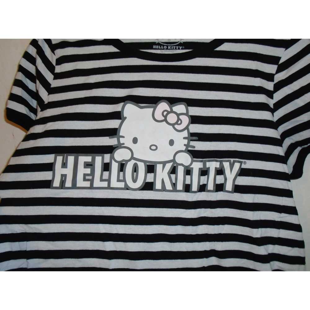 Streetwear Torrid Sz 0 Hello Kitty SS Tee Shirt B… - image 2