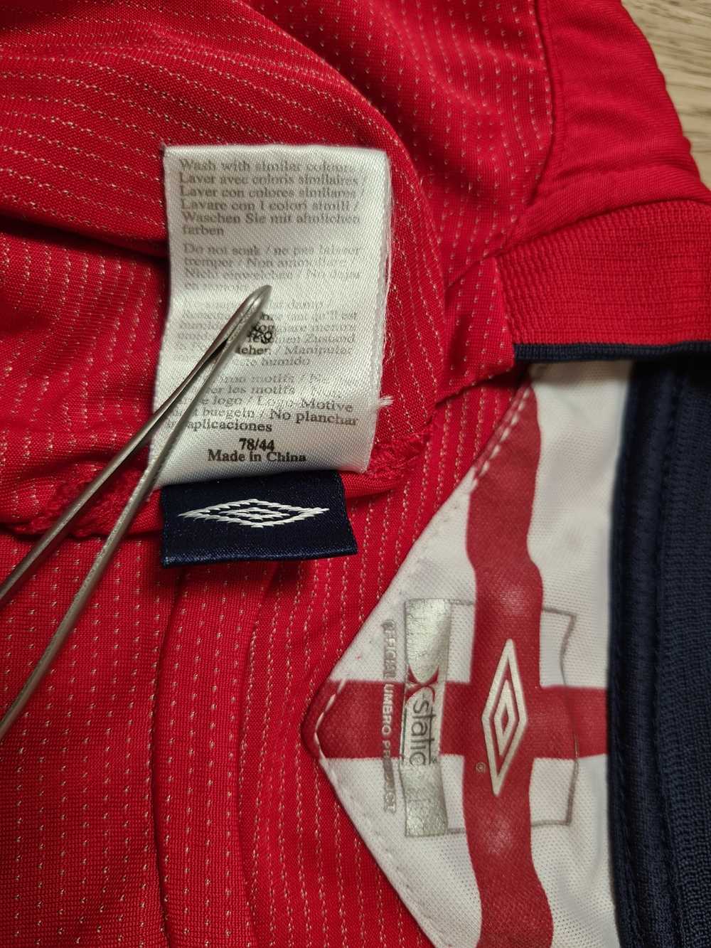 Soccer Jersey × Umbro × Vintage ENGLAND 2004 2006… - image 9