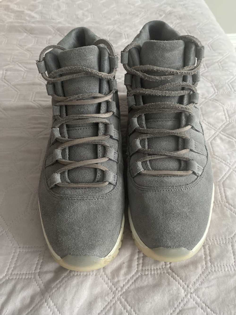 Jordan Brand × Nike Air Jordan 11 - pinnacle grey - image 3