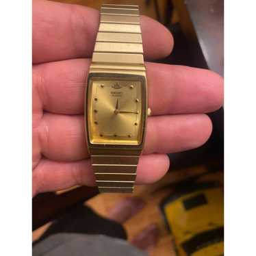 Seiko Vintage Seiko V701-5G10 Gold Tone Mens Watch