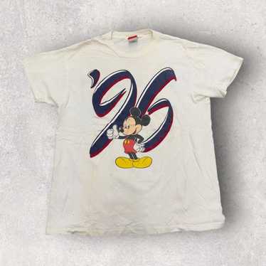 Vintage Pirates Of The Caribbean Walt Disney World Shirt Mickey Disneyland  Trip 2023 Sweatshirt Classic - TourBandTees