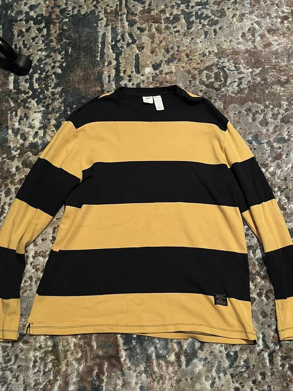 H&M Black and Yellow Striped H&M Longsleeve T-shi… - image 1