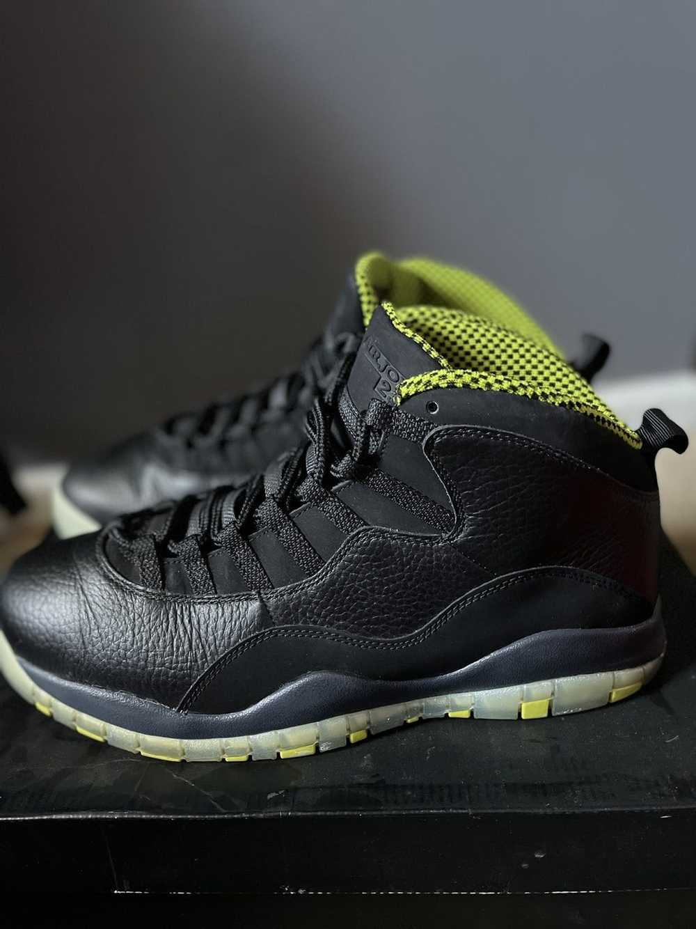 Jordan Brand × Nike Jordan 10 Venom - image 2