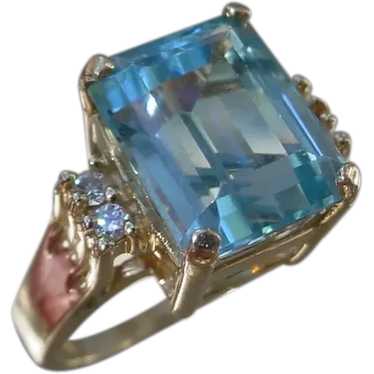 Beautiful 5 Carat Emerald Cut Aquamarine Ring.