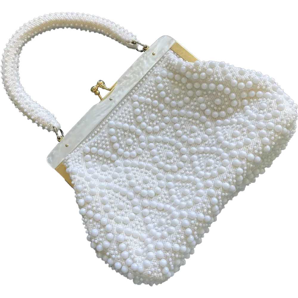 REDUCED 1960's White Plastic Beaded Purse With Mo… - image 1