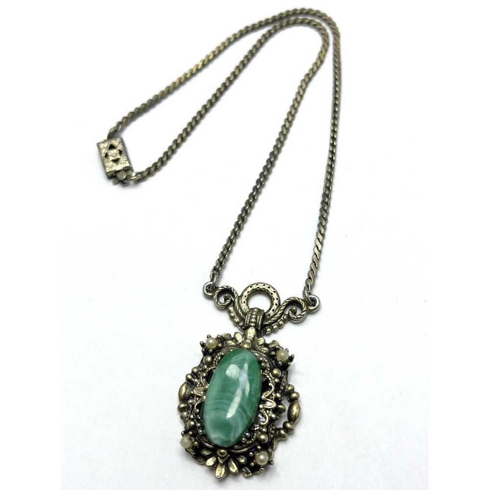 Vintage Vintage Green Peking Glass Necklace - image 3