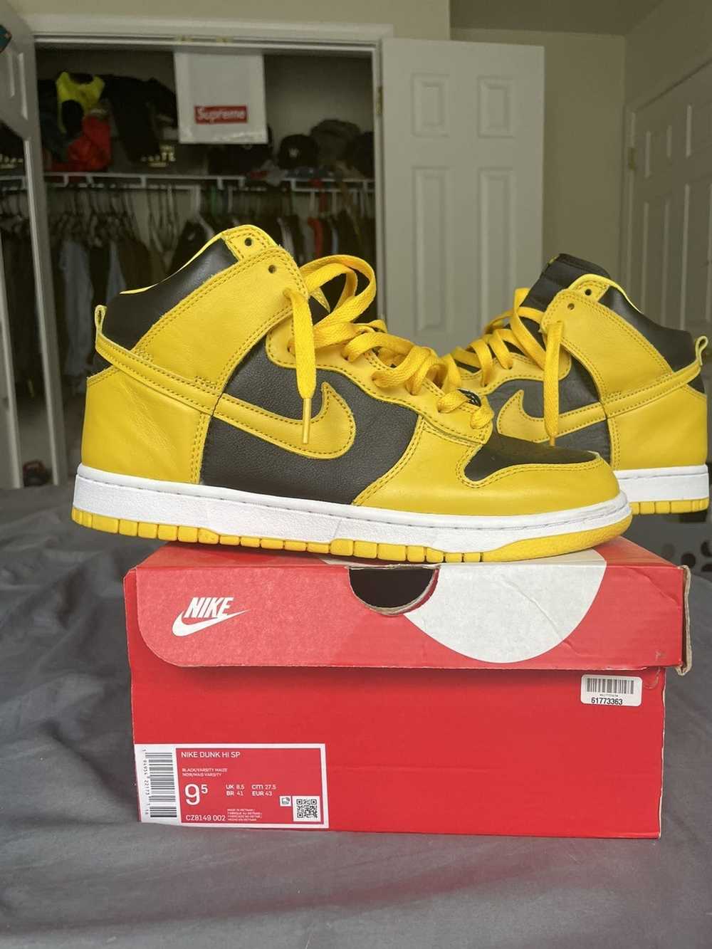 Nike Nike Dunk High Varsity Maize - image 2