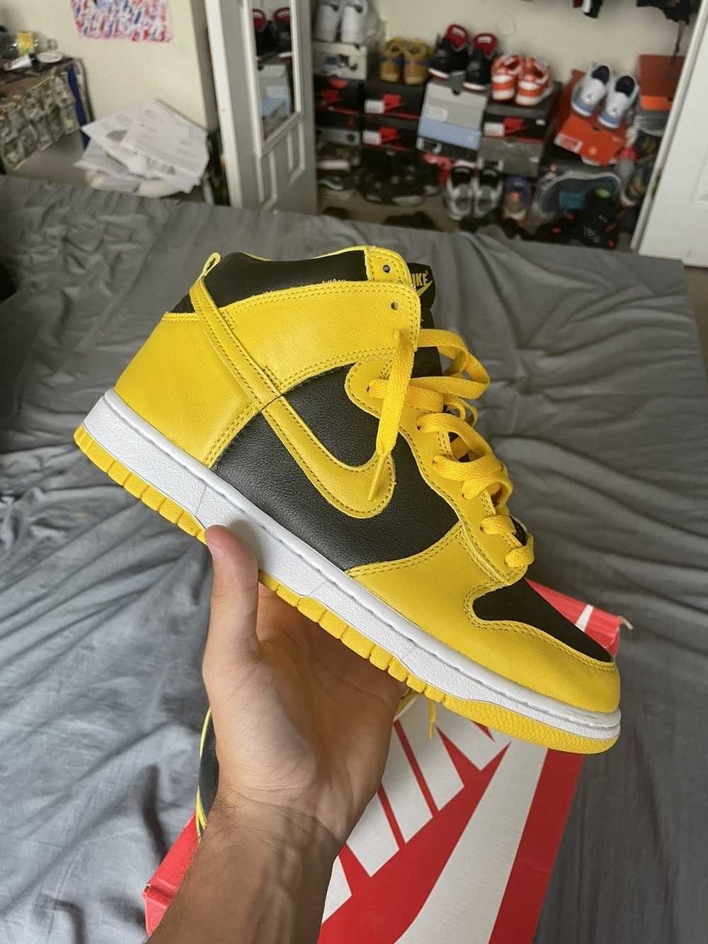 Nike Nike Dunk High Varsity Maize - image 3