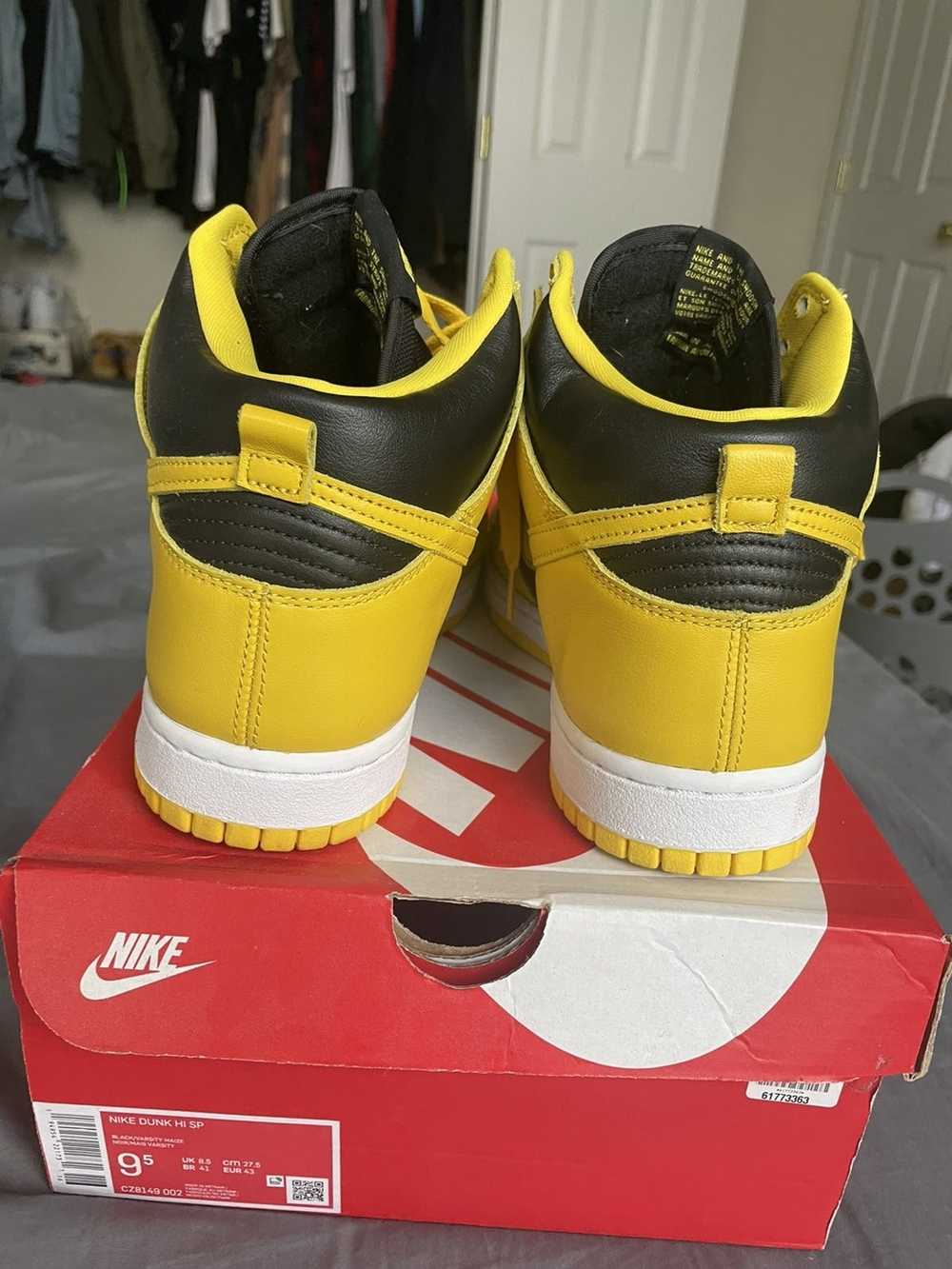 Nike Nike Dunk High Varsity Maize - image 5