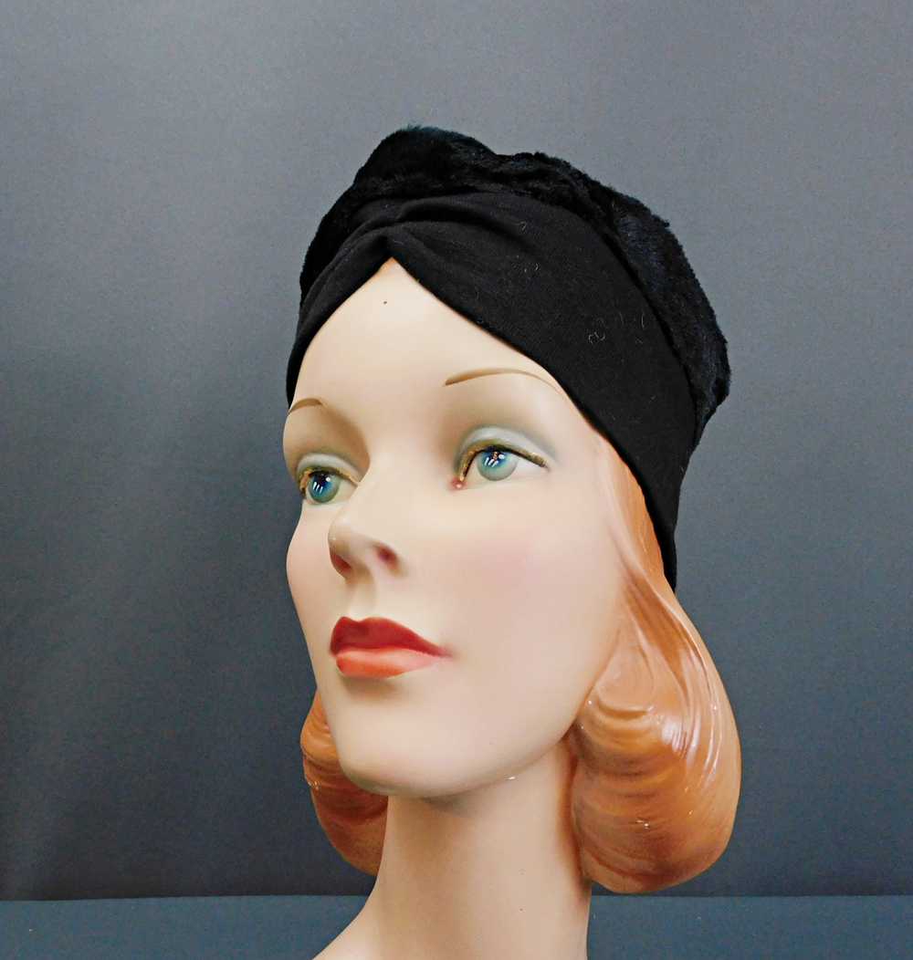 Vintage Black Hat with Faux Fur, 1960s Fine Wool … - image 4