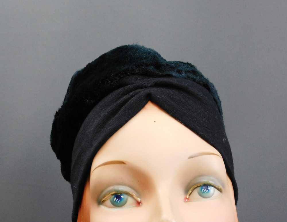 Vintage Black Hat with Faux Fur, 1960s Fine Wool … - image 8