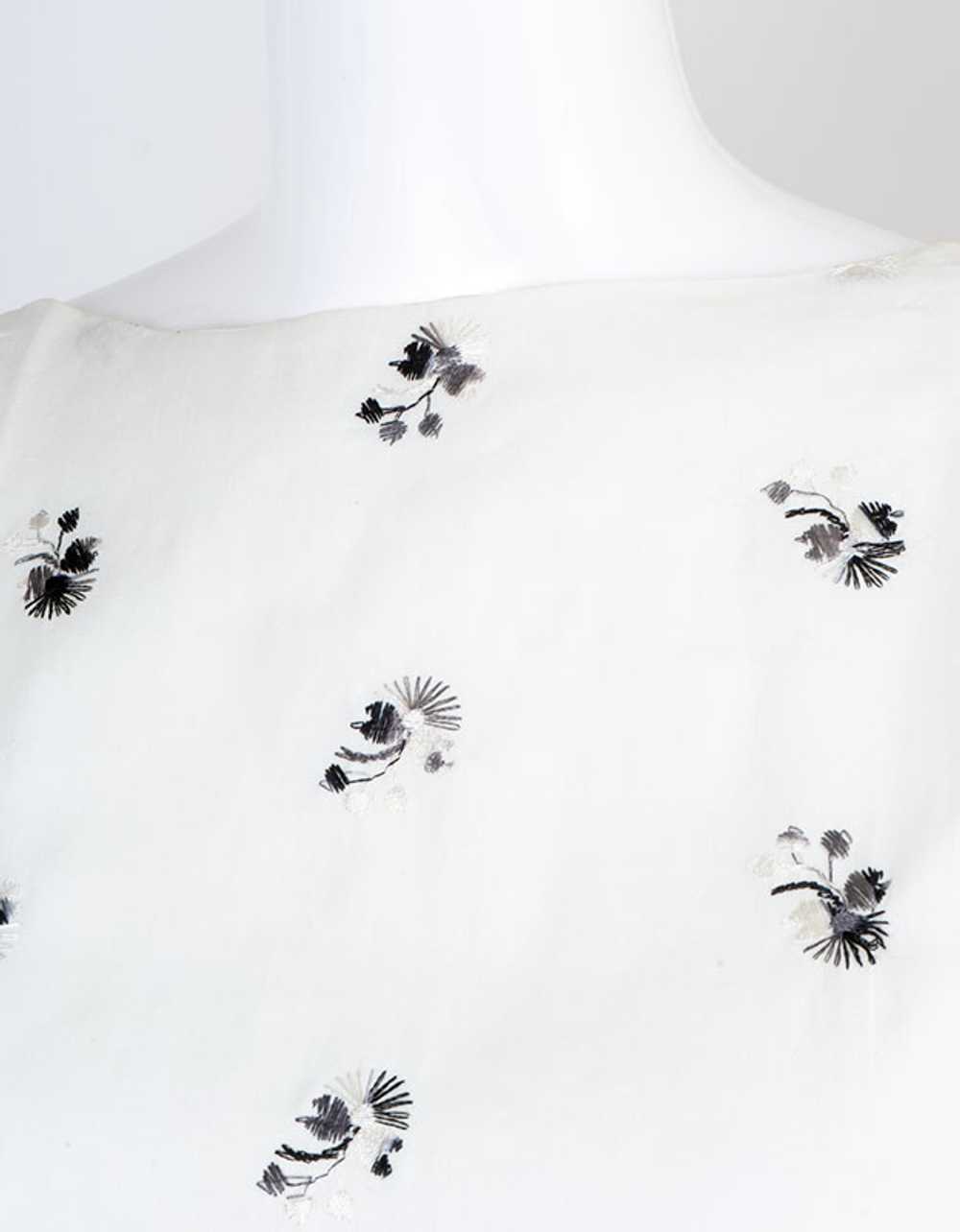 Embroidered 50s Sleeveless Blouse - image 3