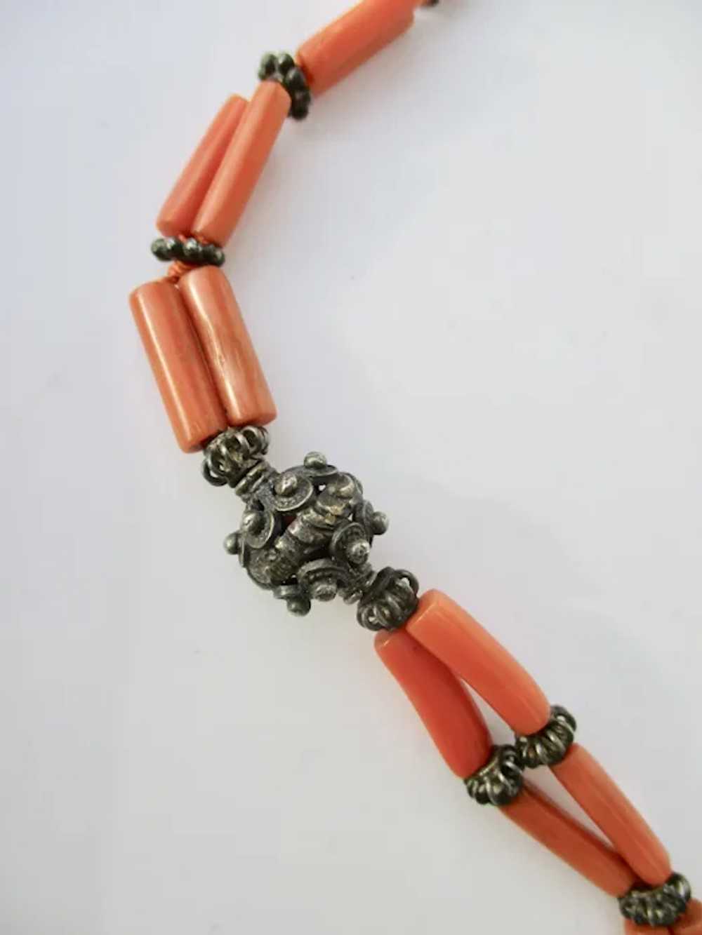 Chinese Antique Coral Necklace - image 3