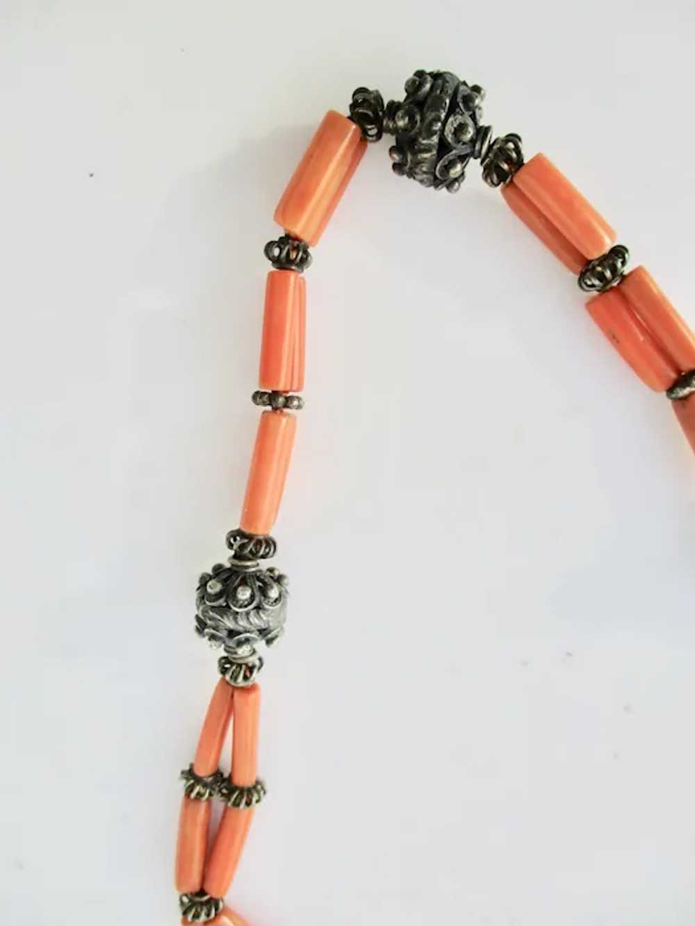 Chinese Antique Coral Necklace - image 5