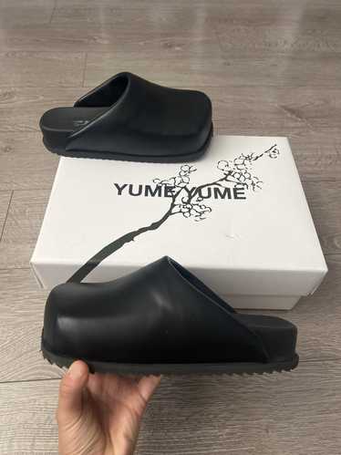 Yume Yume Furry Fabric Truck Clogs Black