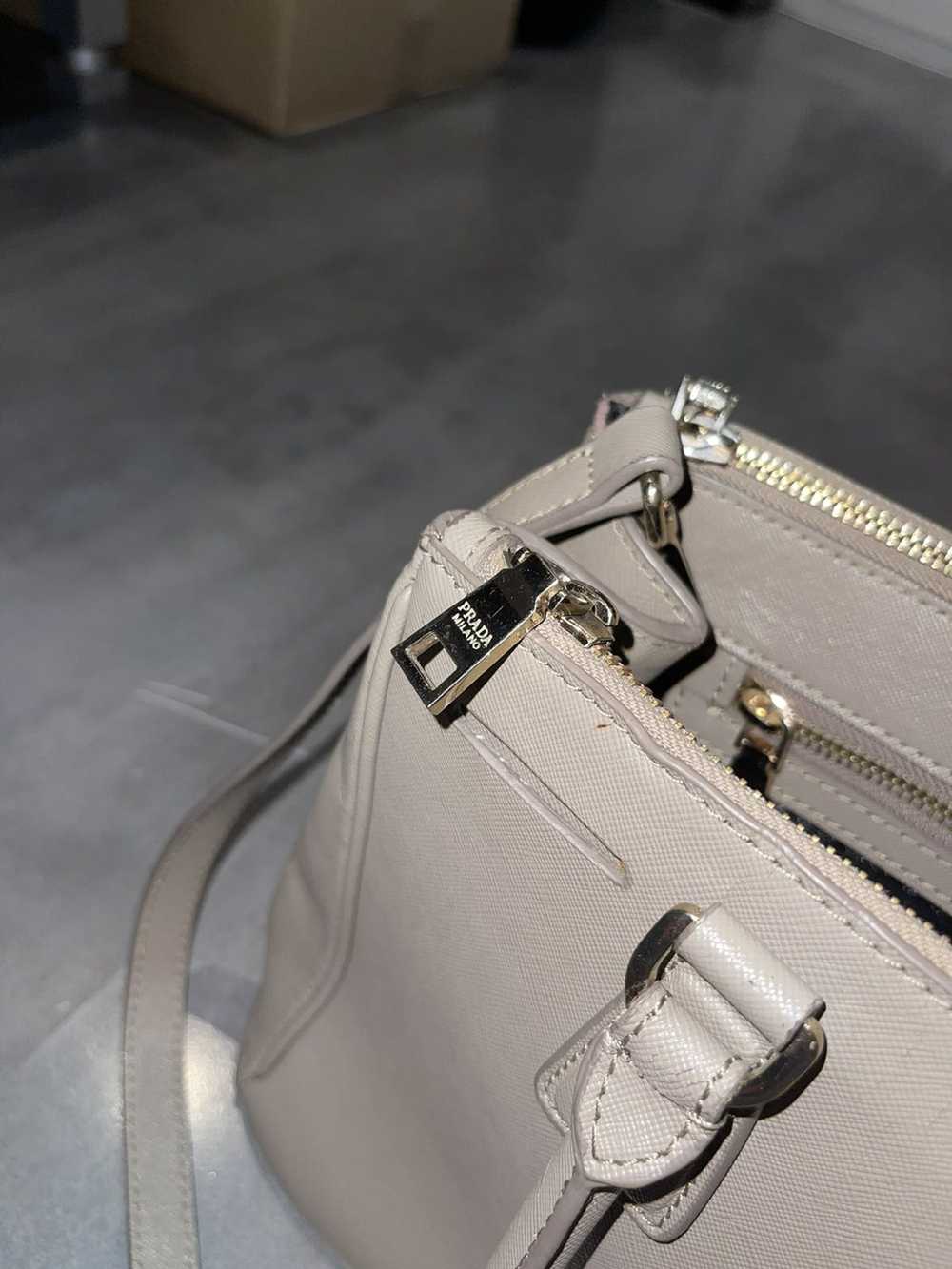 Luxury Prada Milano Beige Leather Hand Bag - image 12