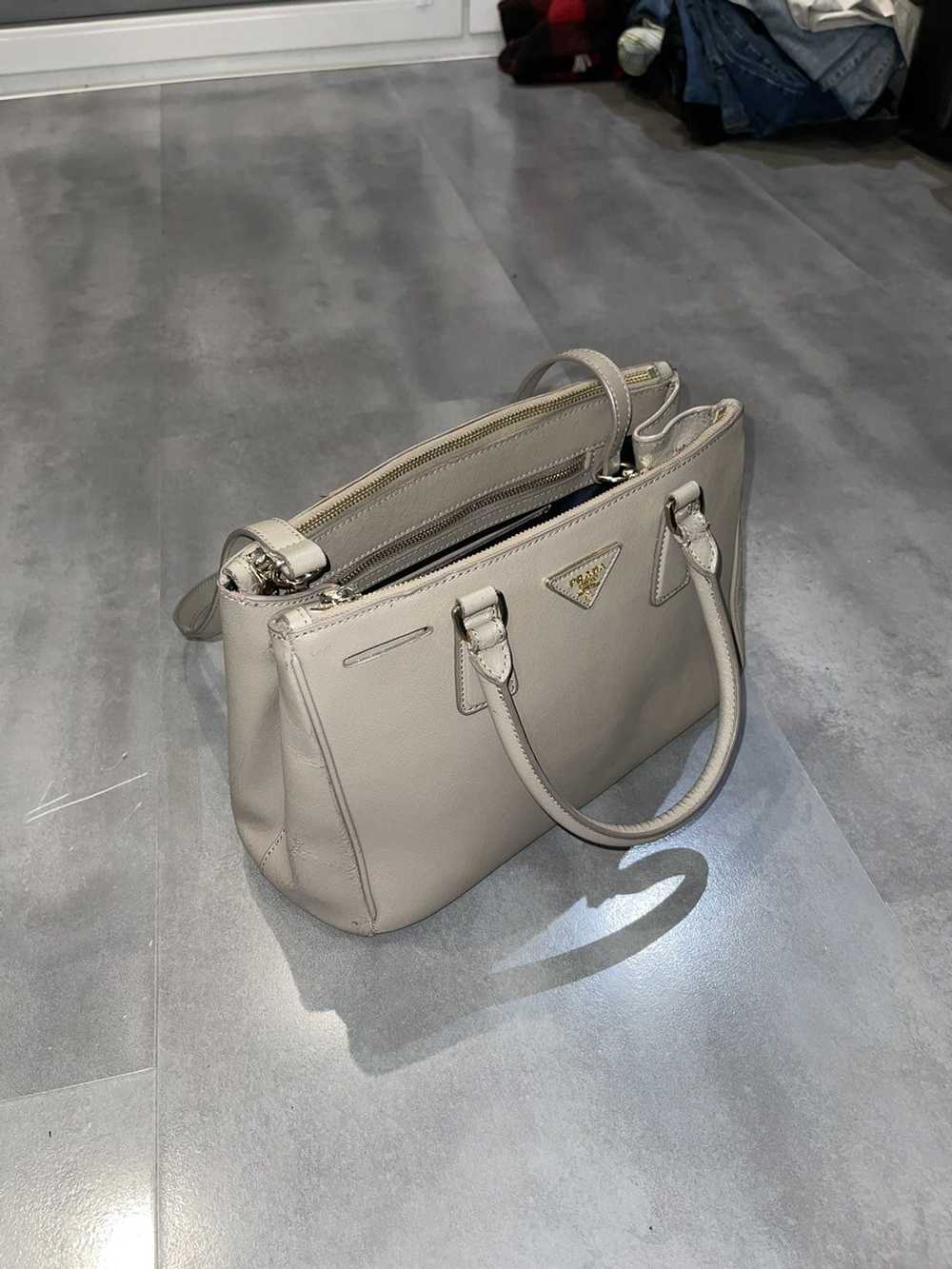 Luxury Prada Milano Beige Leather Hand Bag - image 2