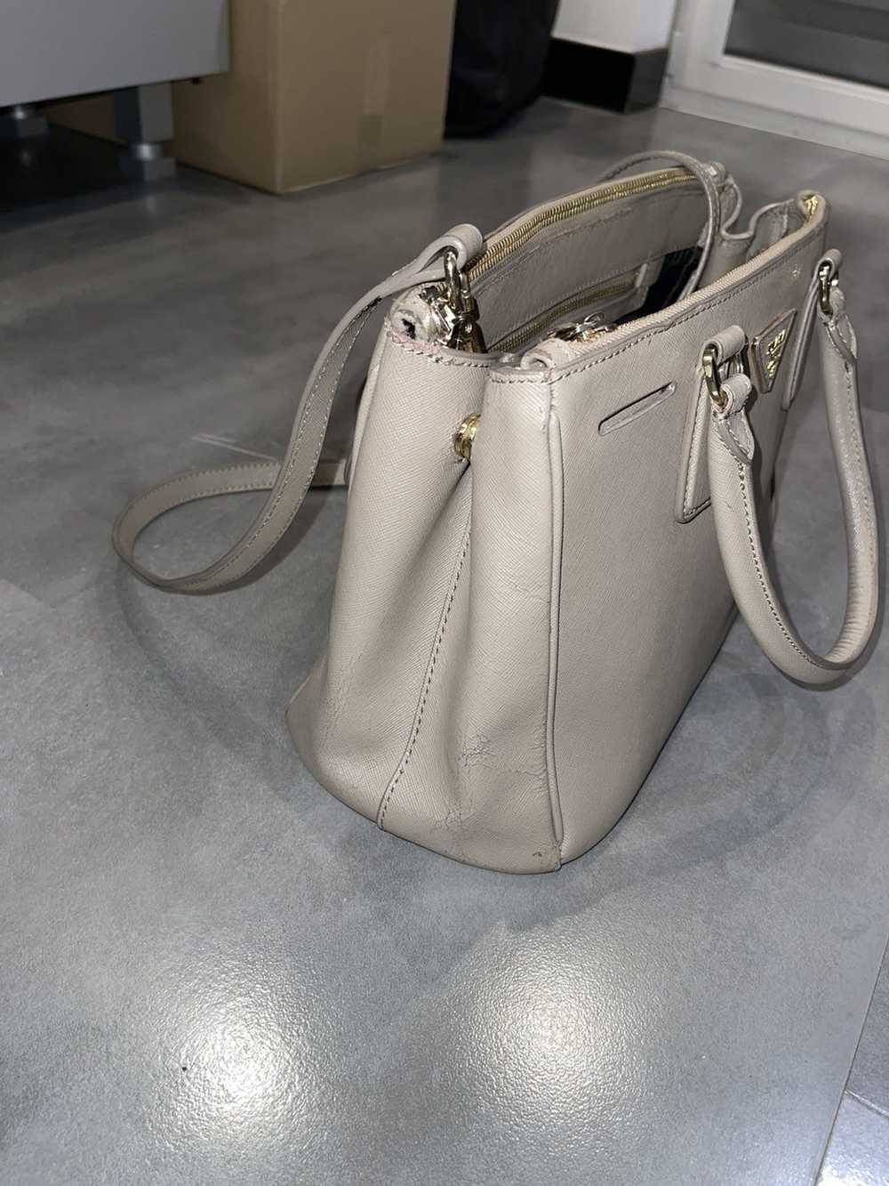 Luxury Prada Milano Beige Leather Hand Bag - image 6