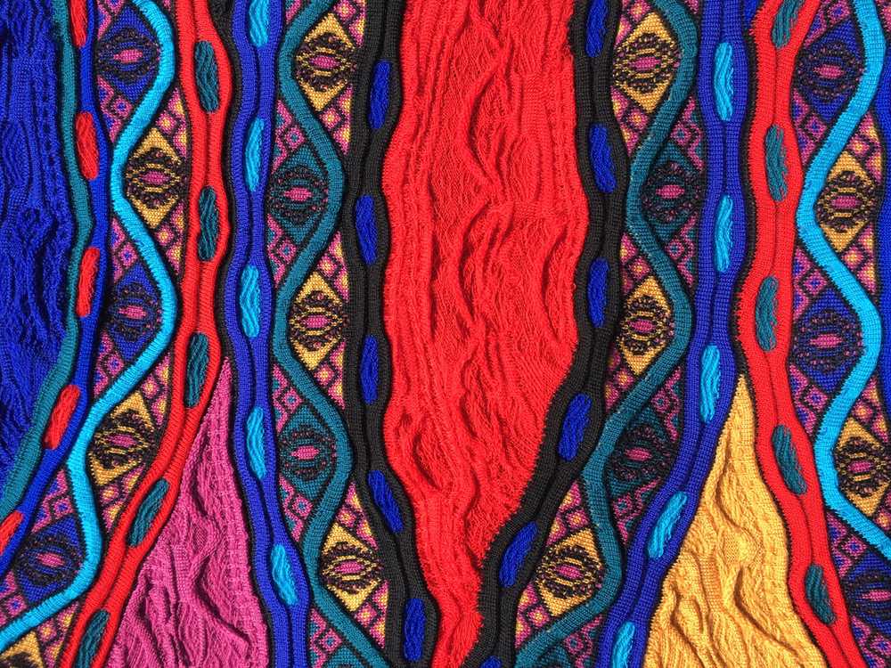 GECCU 3D-knitted merino ‘Mati’ wool shawl - image 5