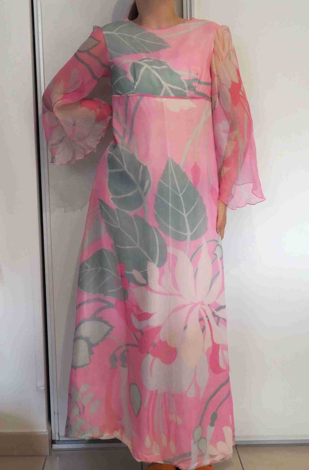 Silk dress - This superb 60's dress was sewn by h… - image 3