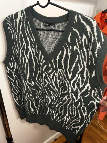 Shein Tiger Stripe Sweater Vest
