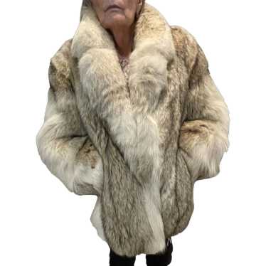 Luxurious Coyote Fur Jacket